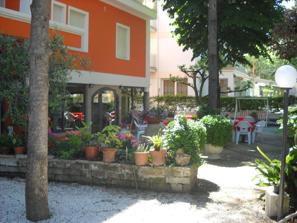 Hotel Edelweiss Cervia Esterno foto