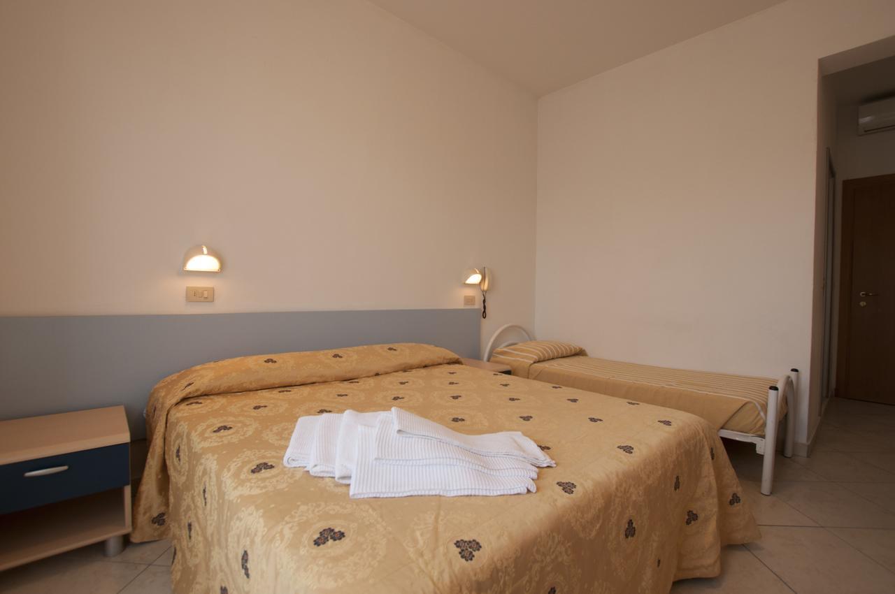 Hotel Edelweiss Cervia Esterno foto