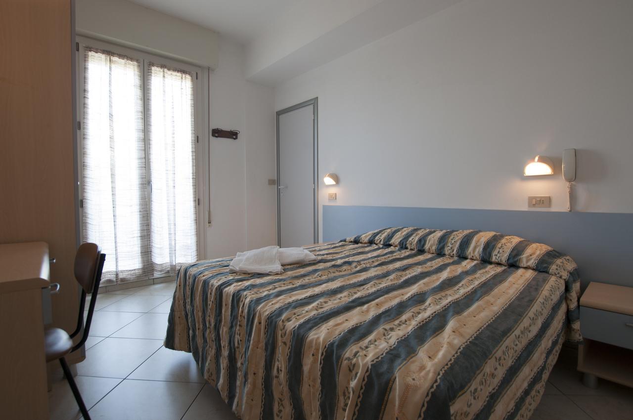 Hotel Edelweiss Cervia Esterno foto