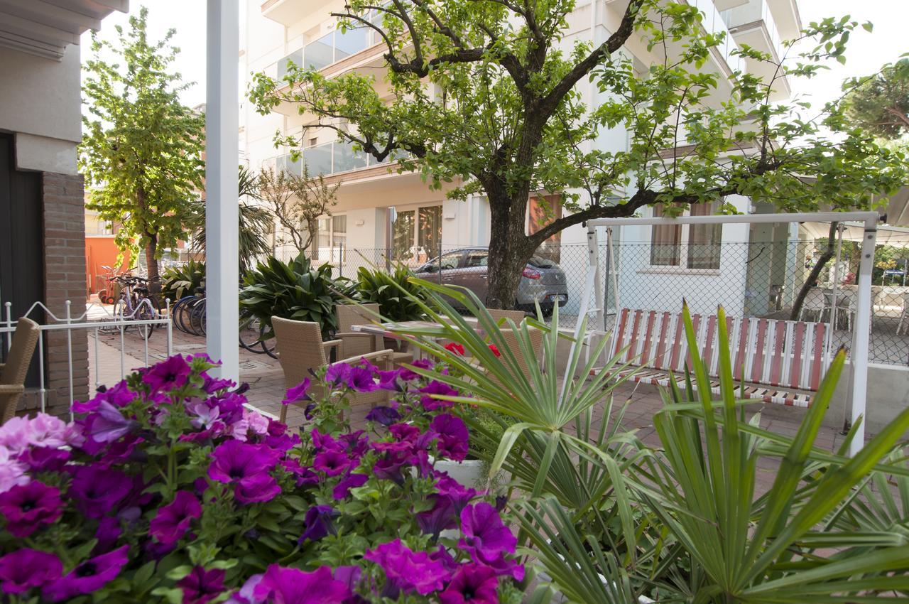 Hotel Edelweiss Cervia Esterno foto
