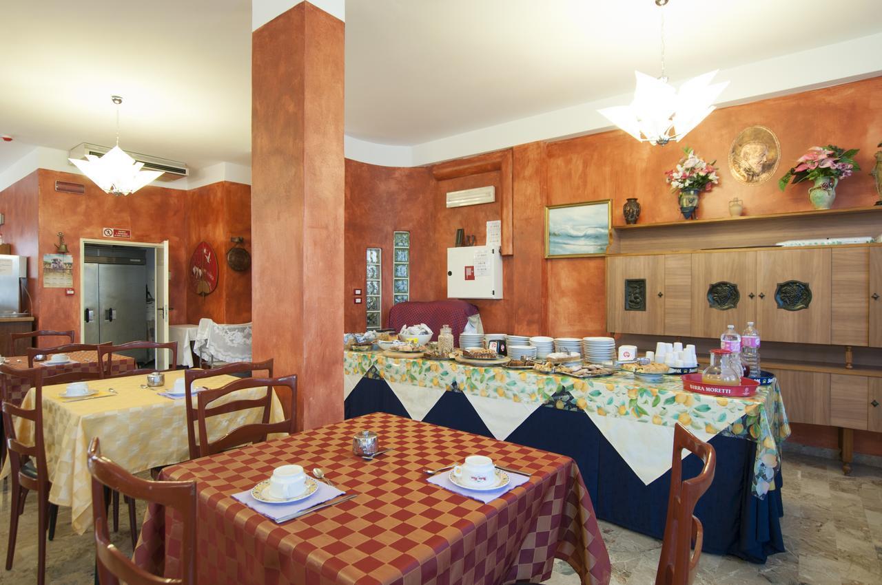Hotel Edelweiss Cervia Esterno foto