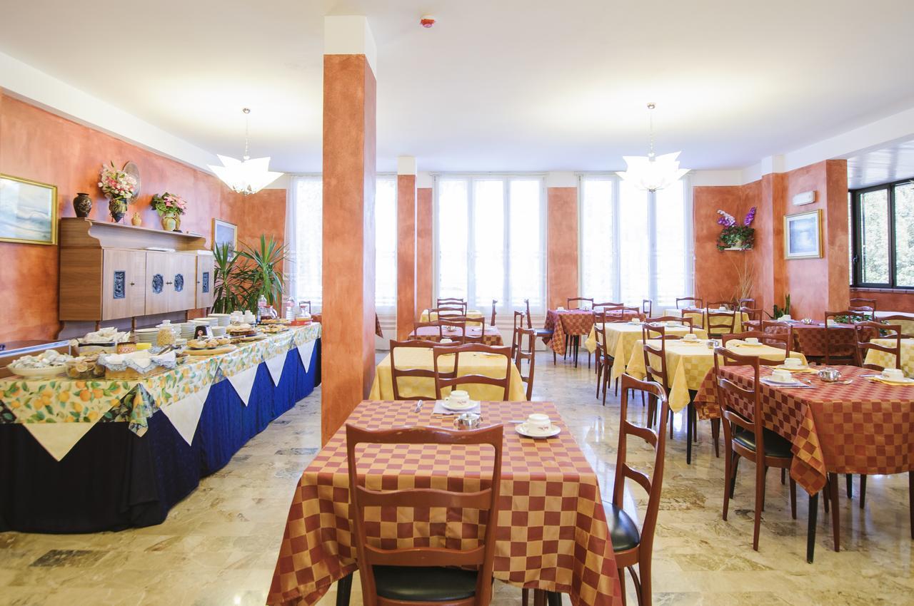 Hotel Edelweiss Cervia Esterno foto